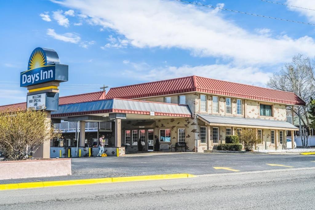 Days Inn By Wyndham Montrose Εξωτερικό φωτογραφία